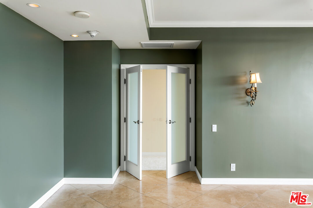 9255 Doheny Rd Unit: 1104