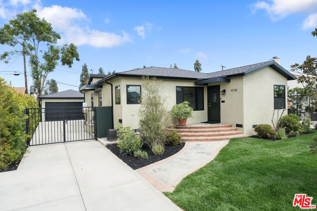 4718 Gaviota Ave