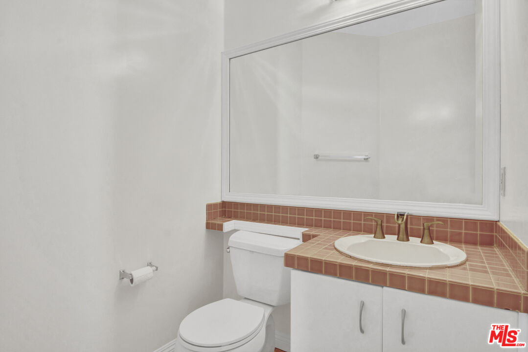 10475 Ashton Ave Unit: 304