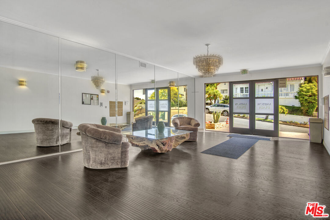 10475 Ashton Ave Unit: 304