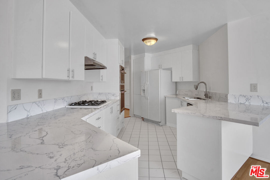 10475 Ashton Ave Unit: 304