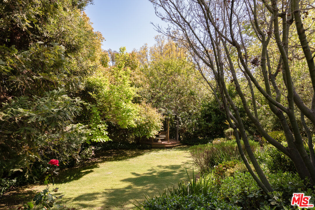 7666 Woodrow Wilson Dr