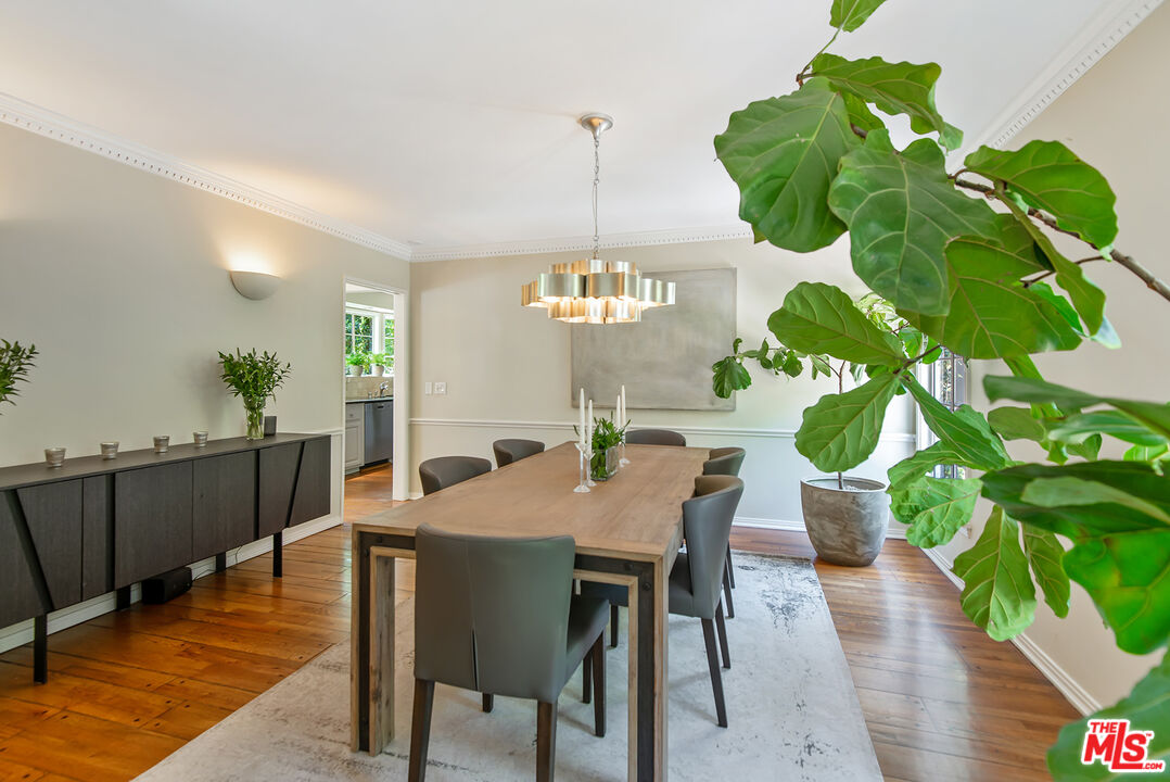 1151 Sunset Vale Ave