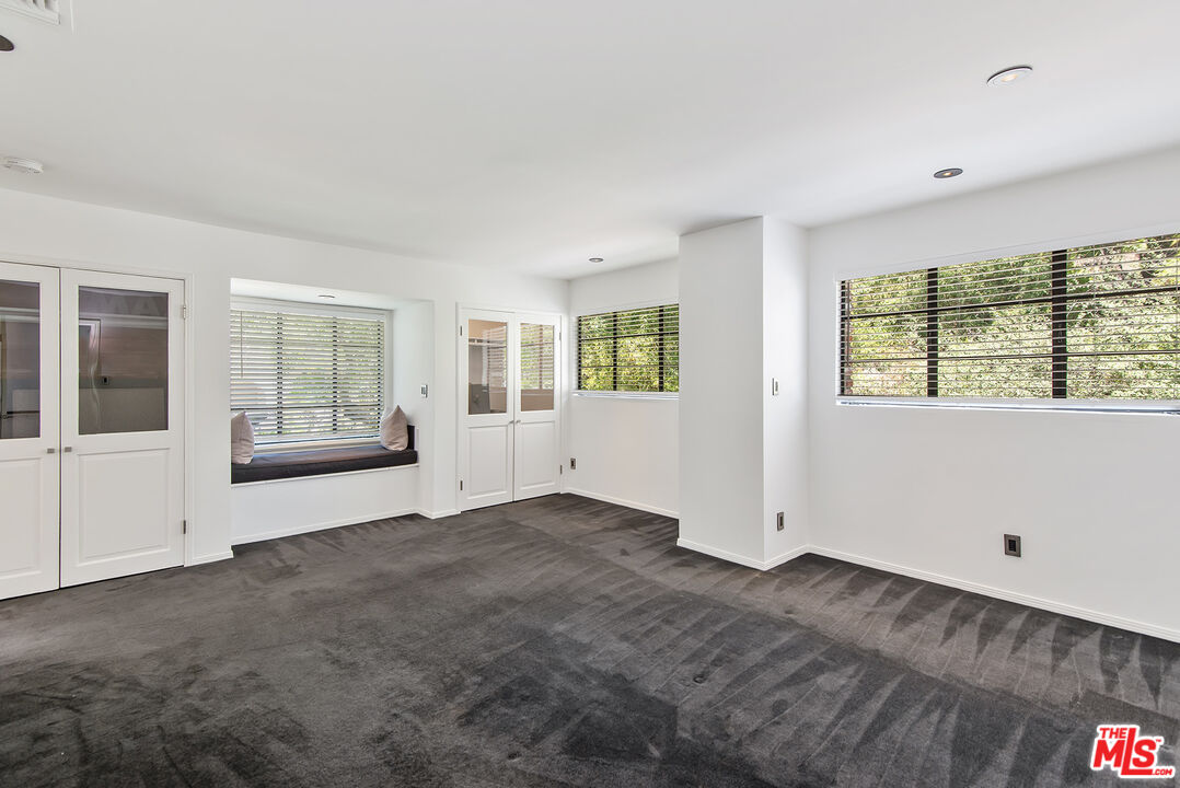 1151 Sunset Vale Ave