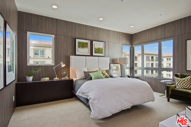 12698 Sandhill LN Unit: 3