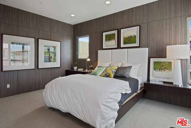 12698 Sandhill LN Unit: 3