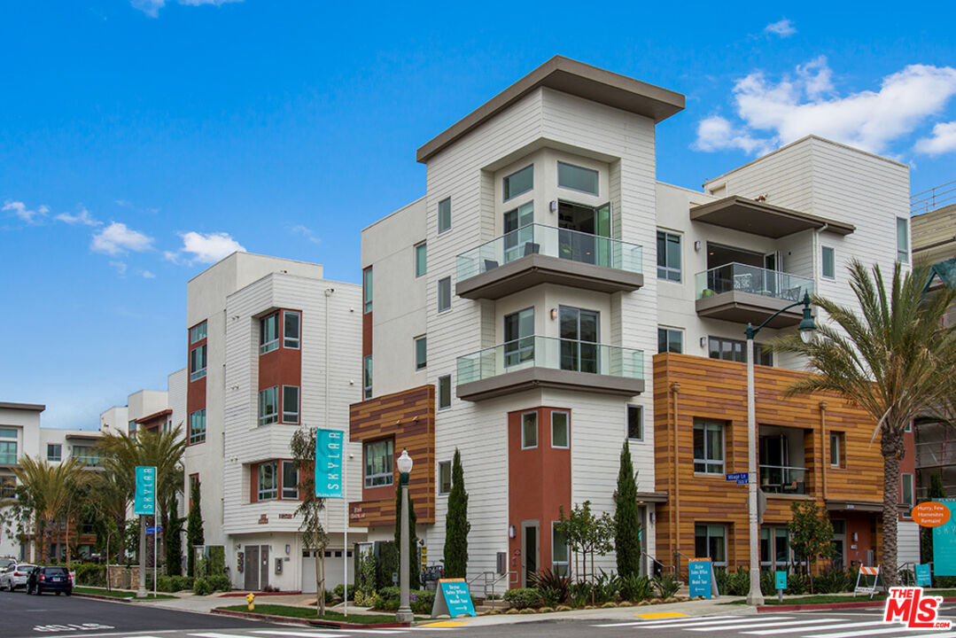 12698 Sandhill LN Unit: 3