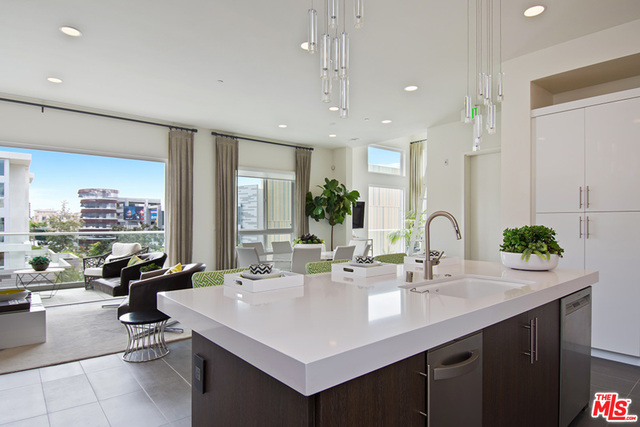 12698 Sandhill LN Unit: 3