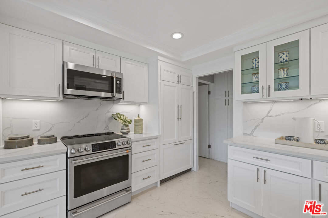 32724 Coastsite Dr Unit: 208