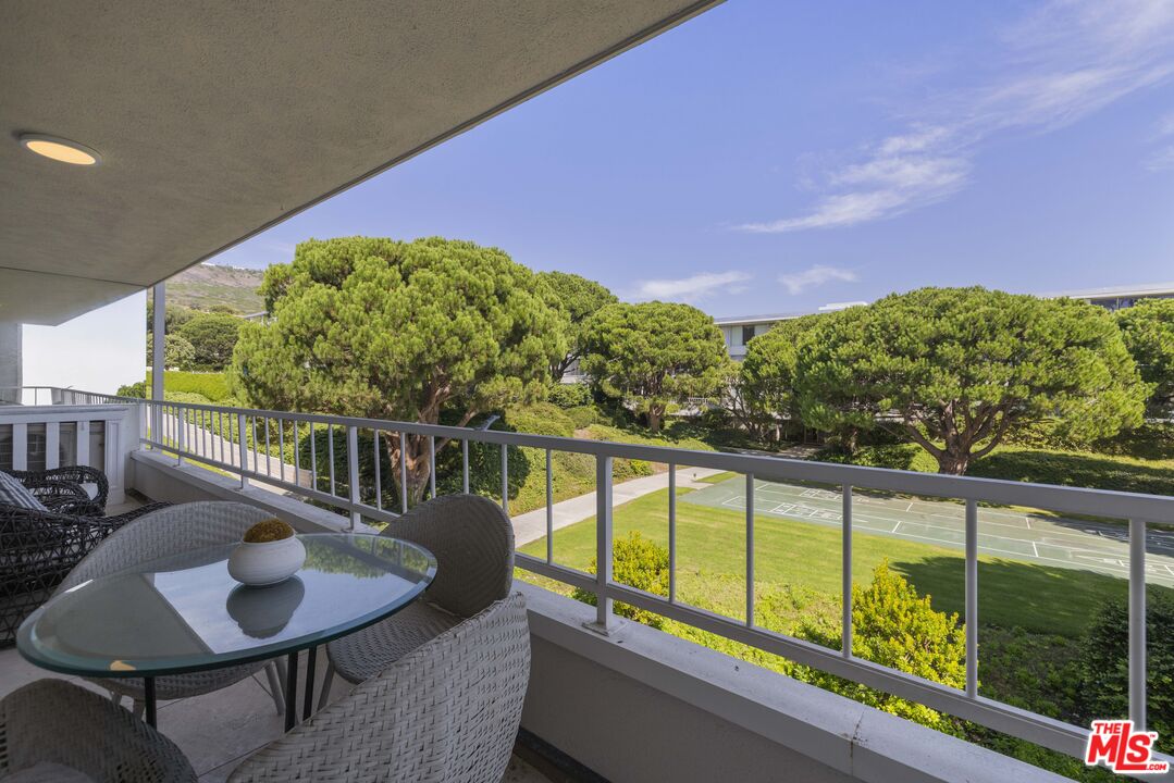 32724 Coastsite Dr Unit: 208