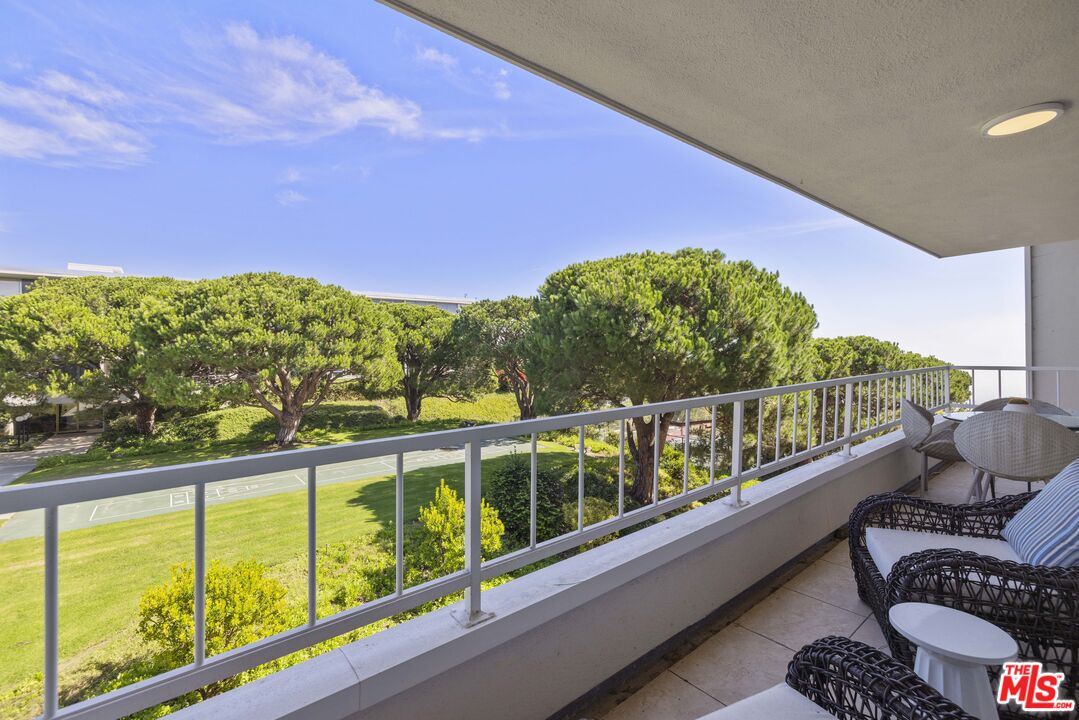 32724 Coastsite Dr Unit: 208