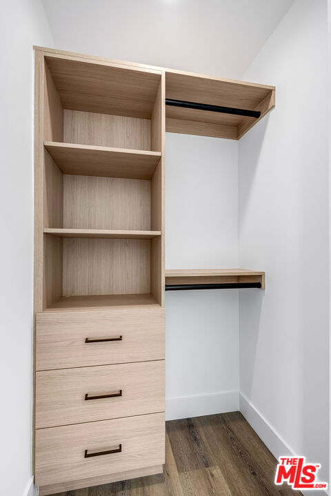 5044 Laurel Canyon Blvd Unit: 2