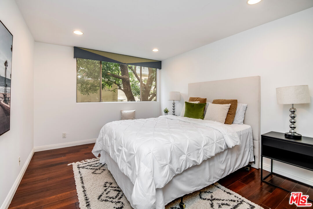 441 N Oakhurst Dr Unit: 205