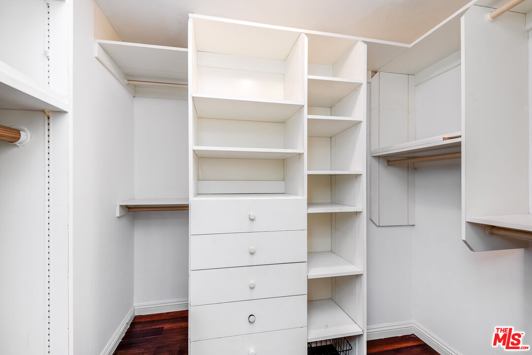 441 N Oakhurst Dr Unit: 205