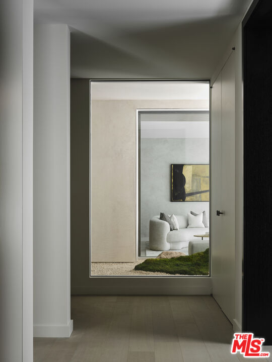 9200 Wilshire Blvd Unit: 203E