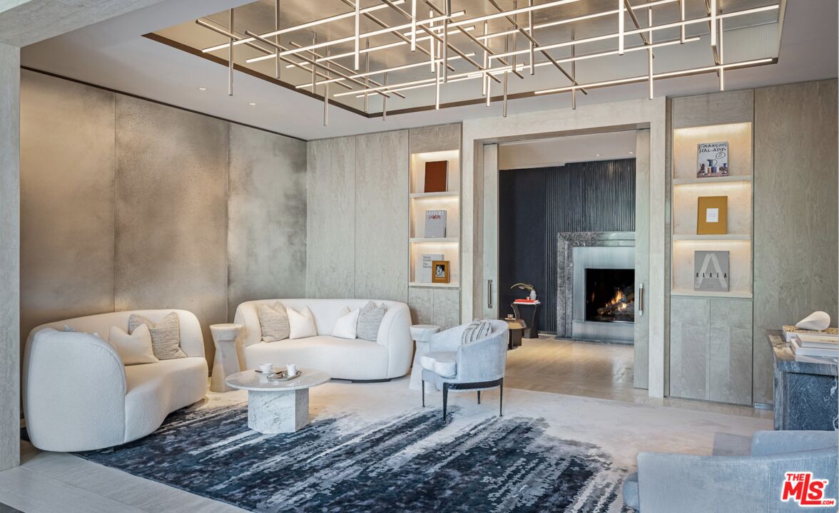 9200 Wilshire Blvd Unit: 203E