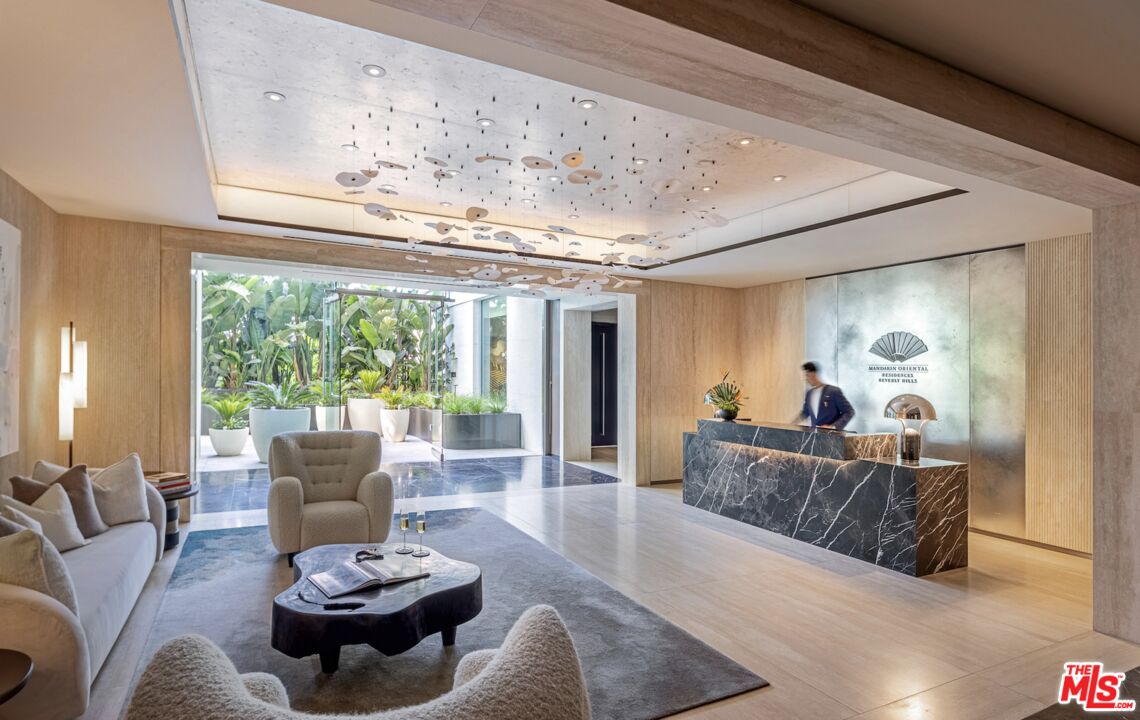 9200 Wilshire Blvd Unit: 203E