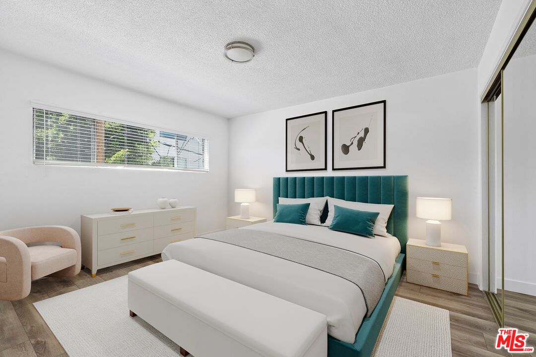 1301 N Mansfield Ave