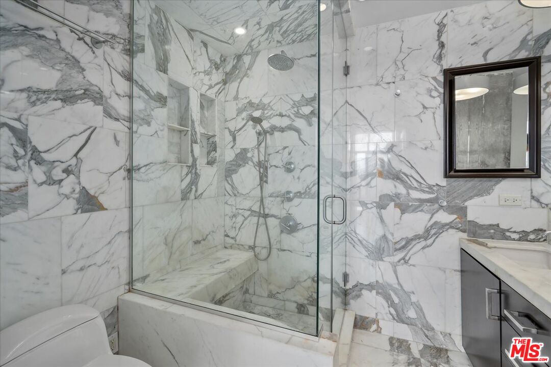 1155 N La Cienega Blvd Unit: PH8