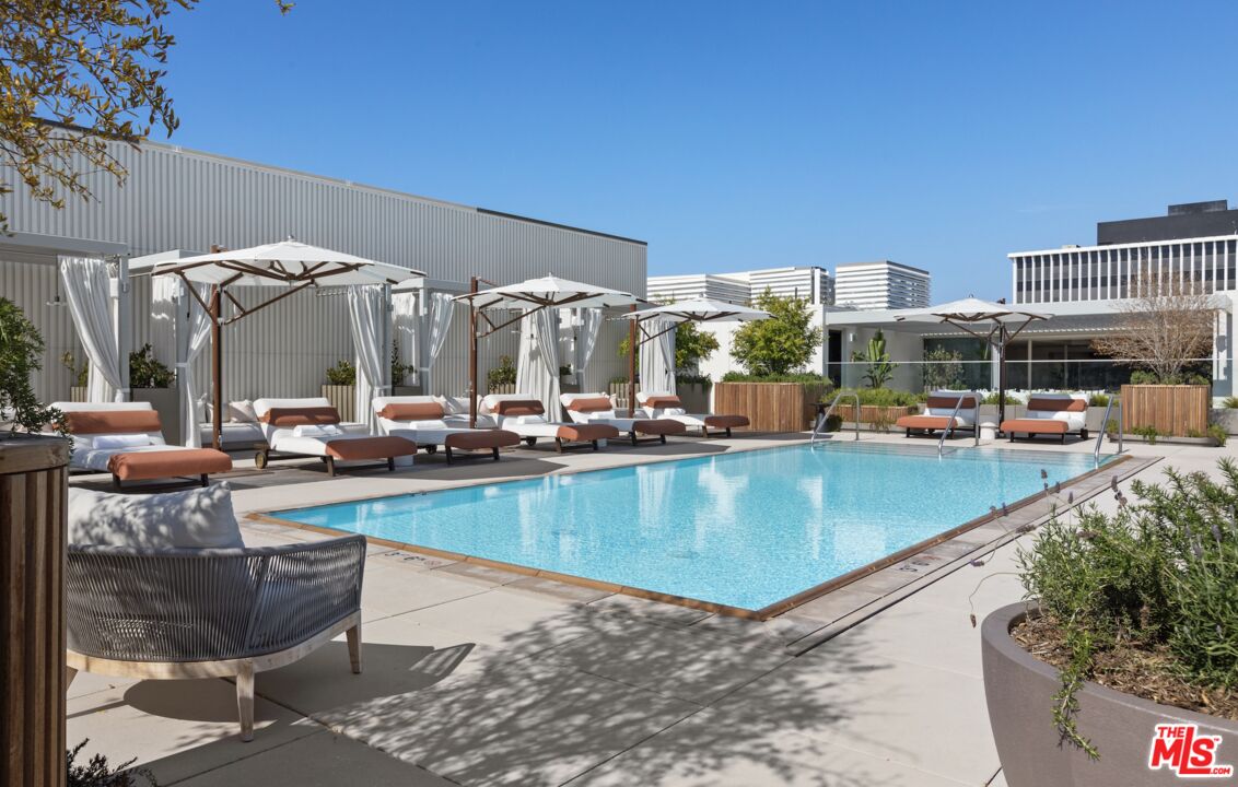 9200 Wilshire Blvd Unit: 505W