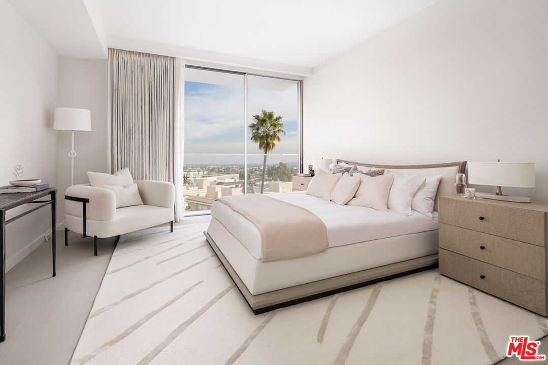 9200 Wilshire Blvd Unit: 505W