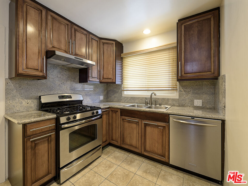 1217 N Crescent Heights Blvd Unit: C