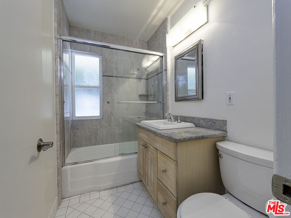 1217 N Crescent Heights Blvd Unit: C