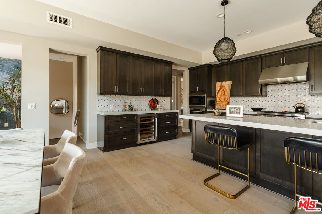 12765 Bluff Creek Dr Unit: 1