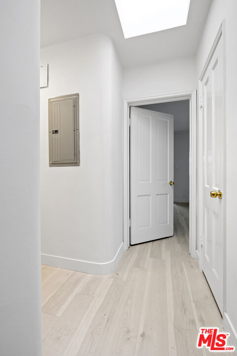 142 N Hamilton Dr Unit: PH