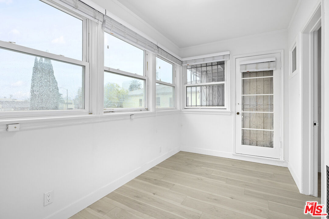 142 N Hamilton Dr Unit: PH