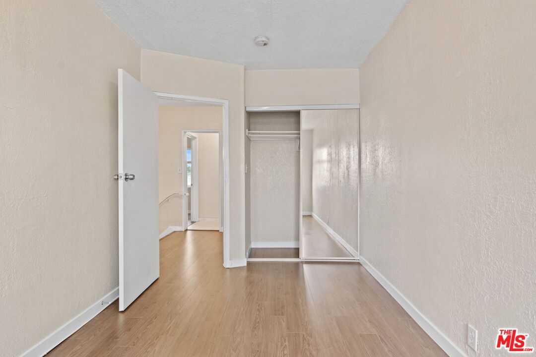 2818 W Jefferson Blvd