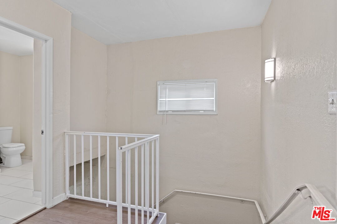 2818 W Jefferson Blvd