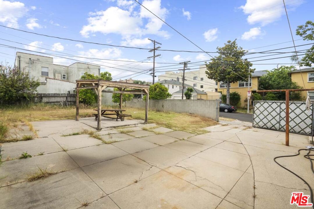 1601 S Shenandoah St