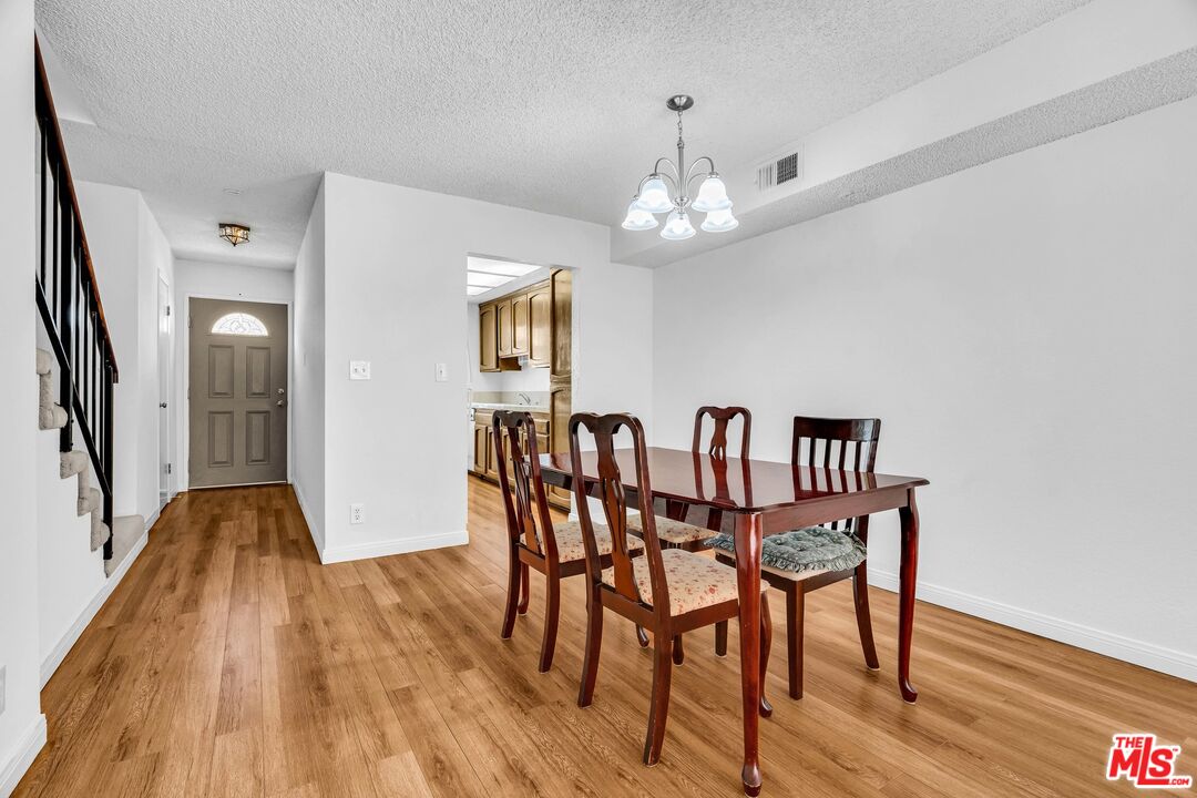 456 E Magnolia Blvd Unit: E