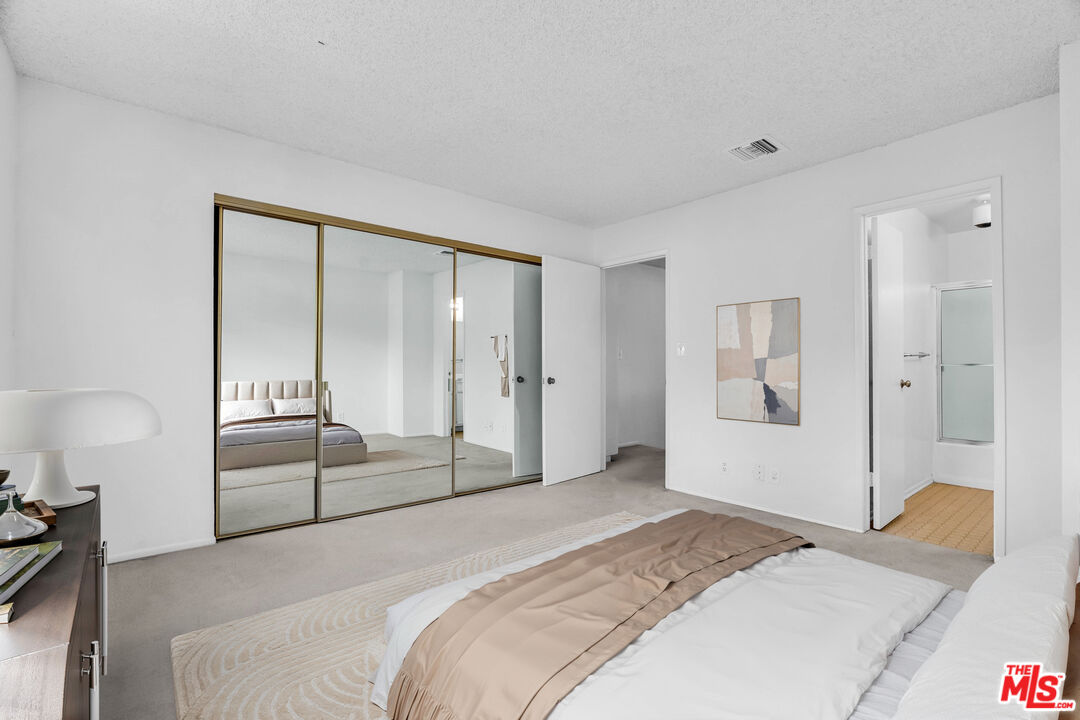 456 E Magnolia Blvd Unit: E