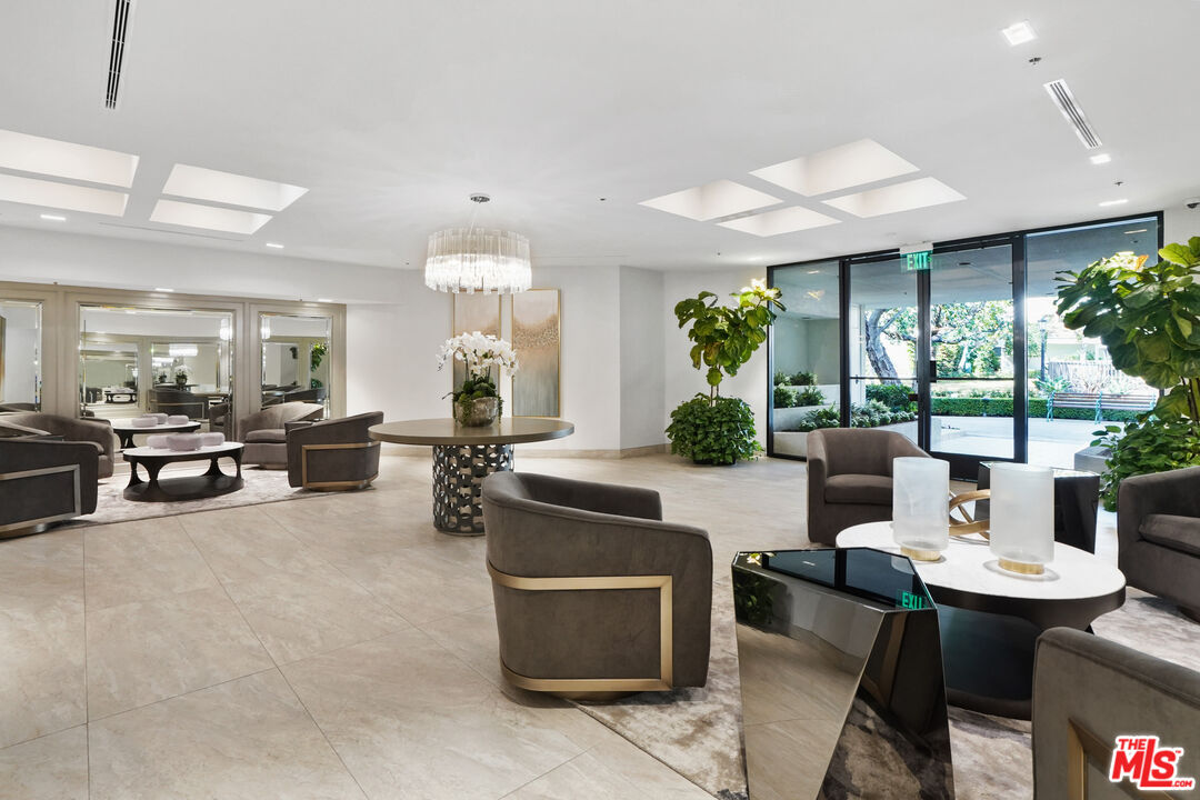 2102 Century Park Ln Unit: 213