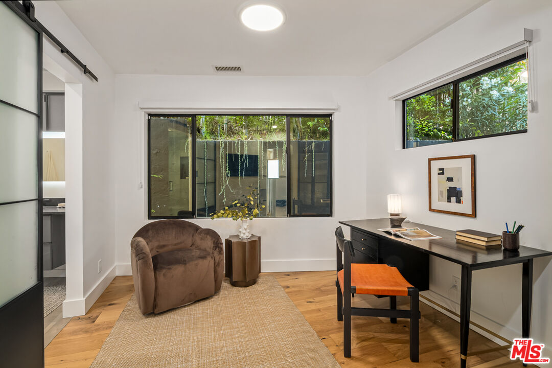 8021 Floral Ave