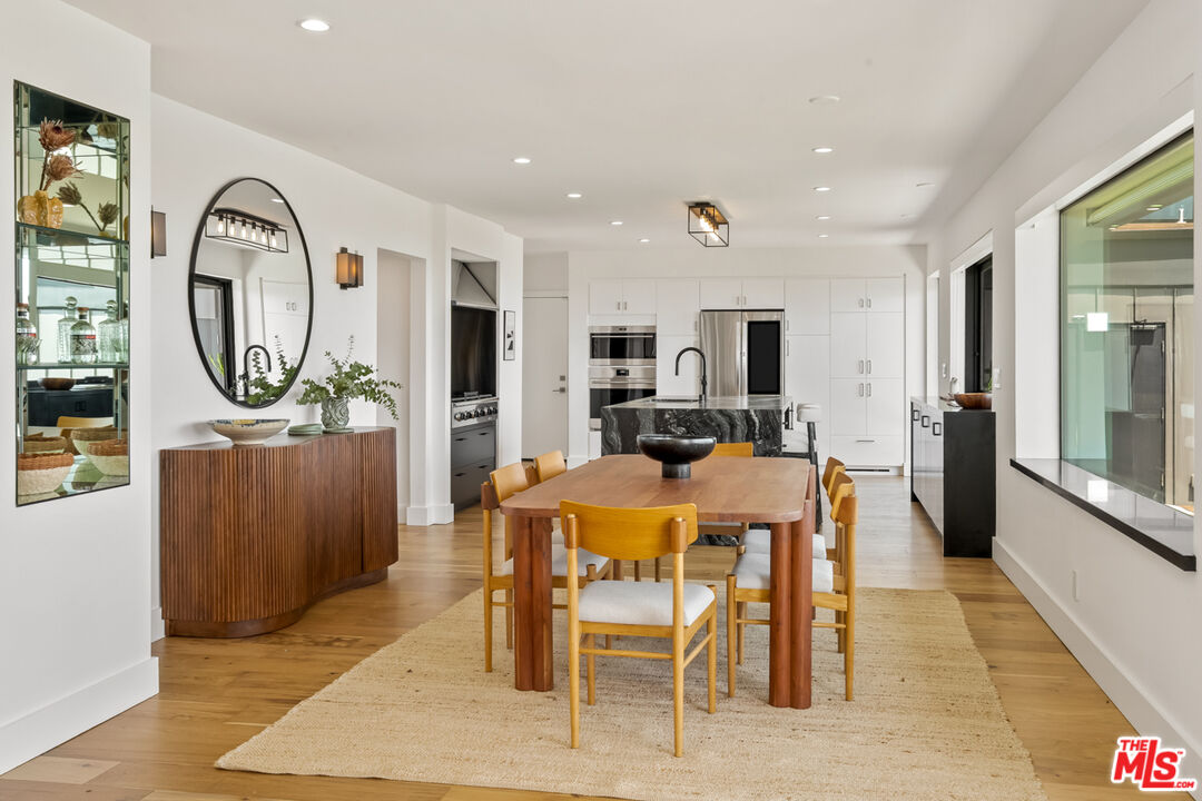 8021 Floral Ave