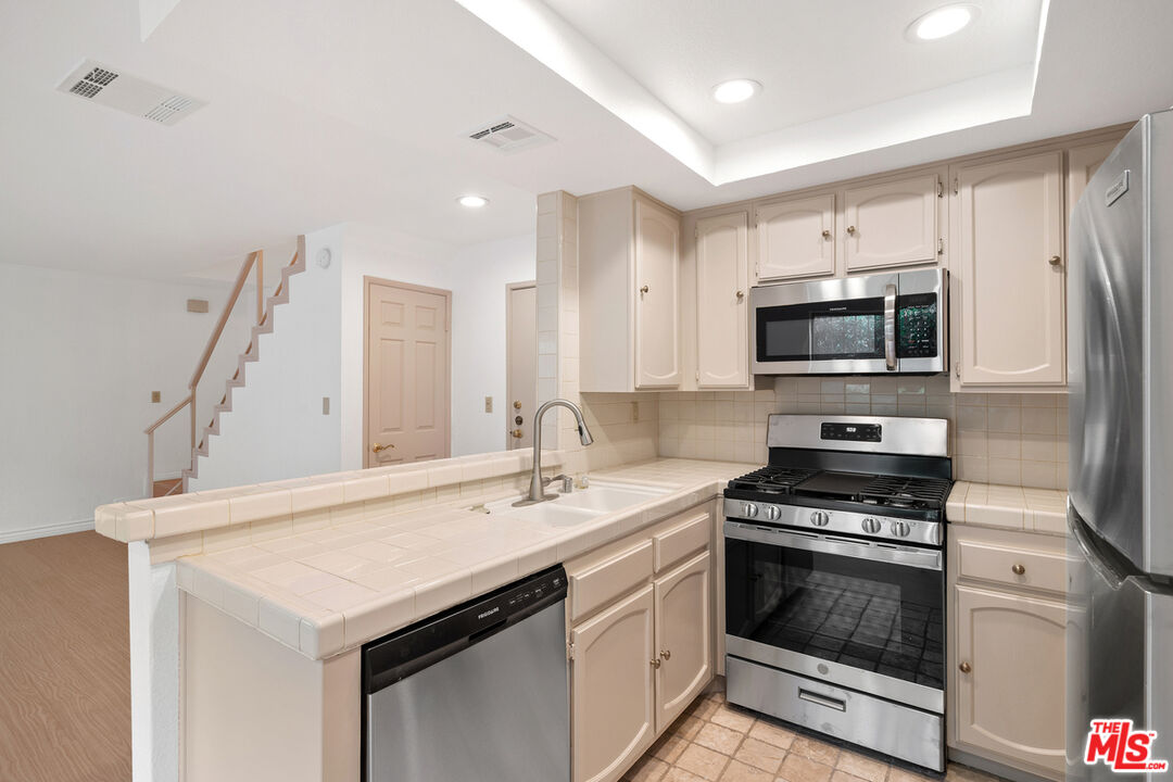 839 S Holt Ave Unit: 104