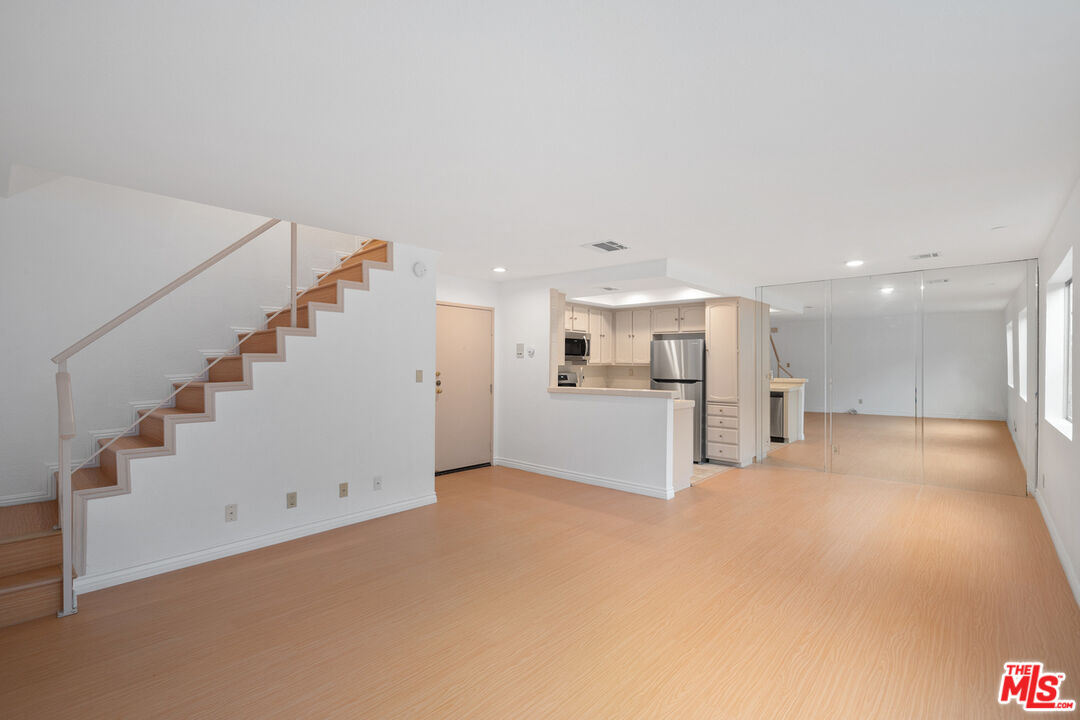 839 S Holt Ave Unit: 104