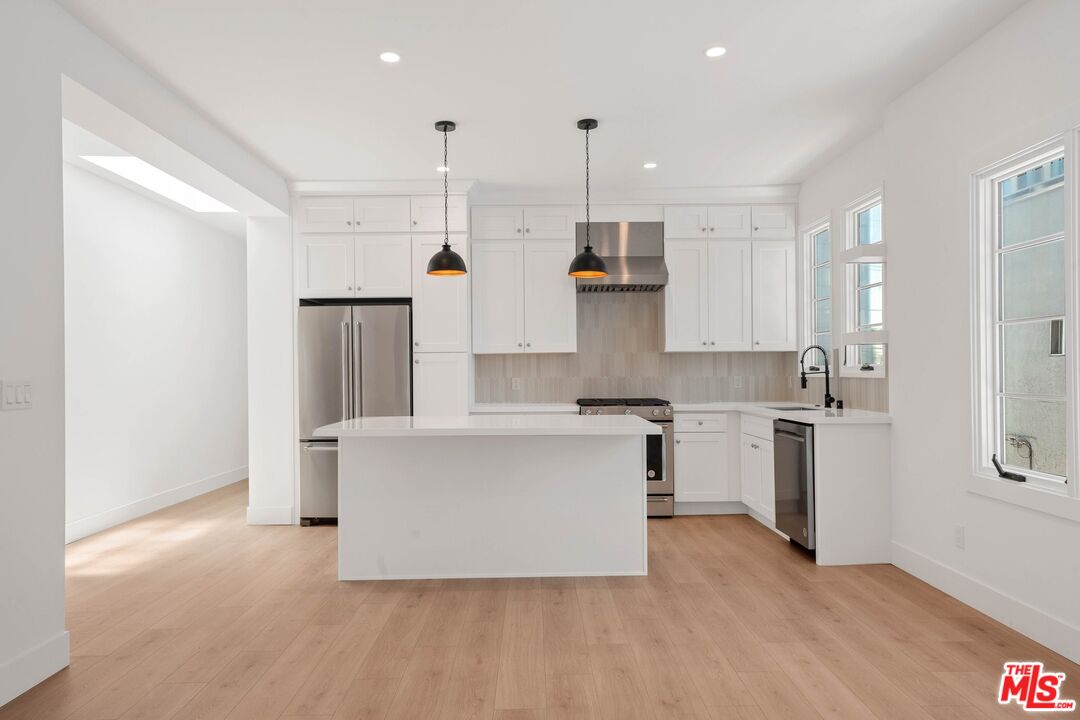 6208 Orange St Unit: 1/2