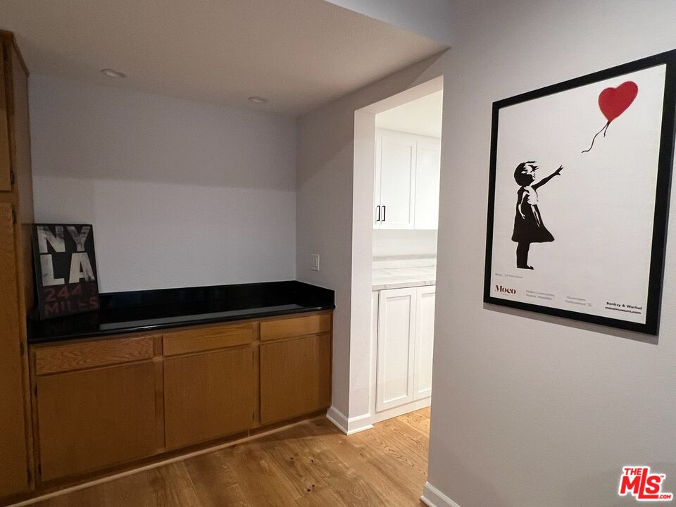 13331 Moorpark St Unit: 205