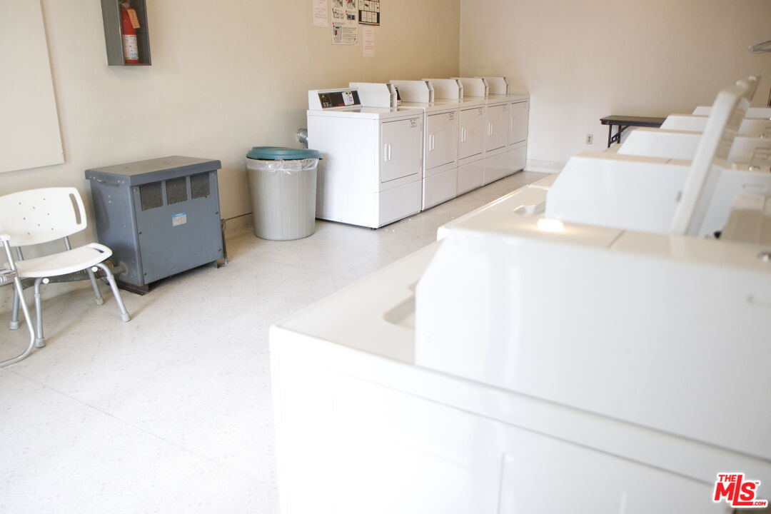 10240 Camarillo St Unit: 112