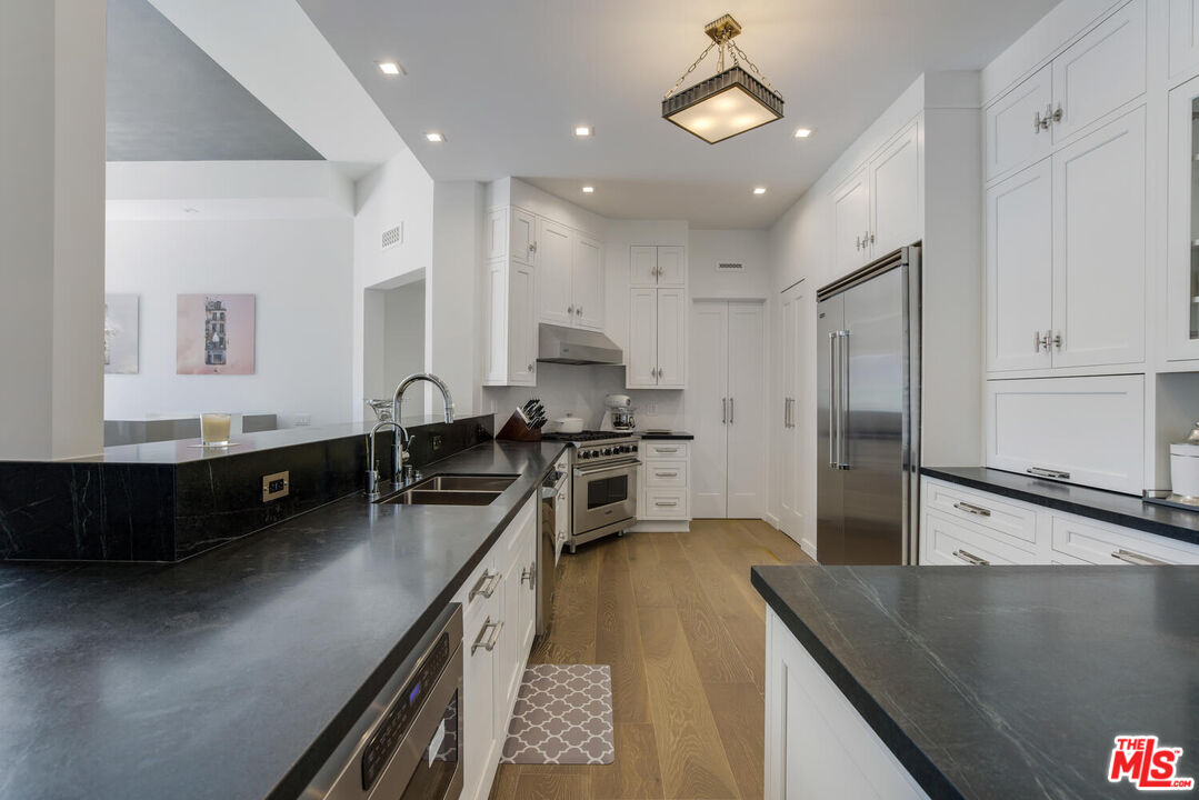 10100 Empyrean Way Unit: 301