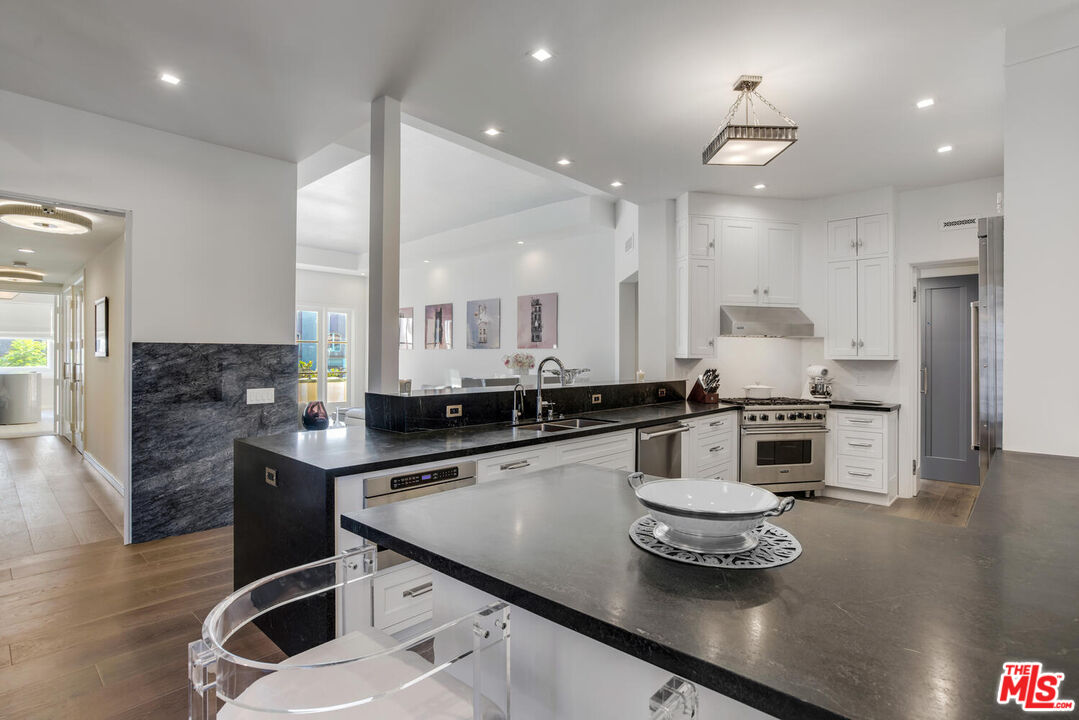 10100 Empyrean Way Unit: 301