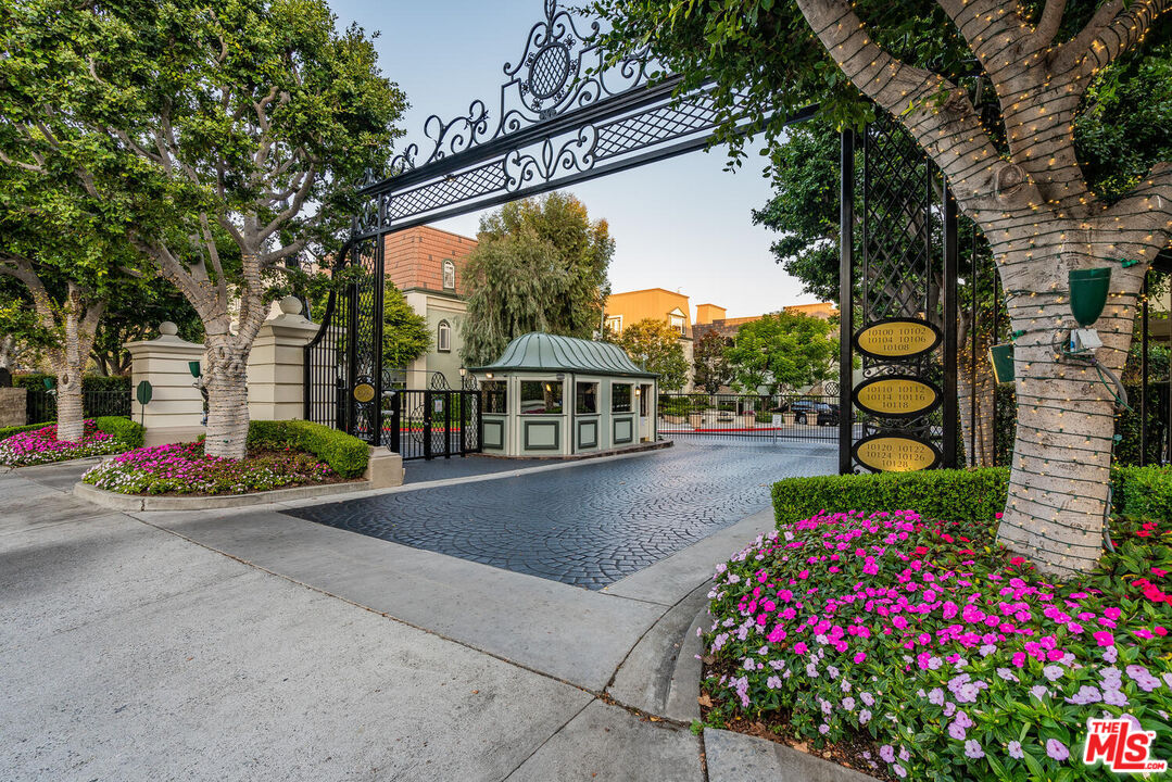 10100 Empyrean Way Unit: 301