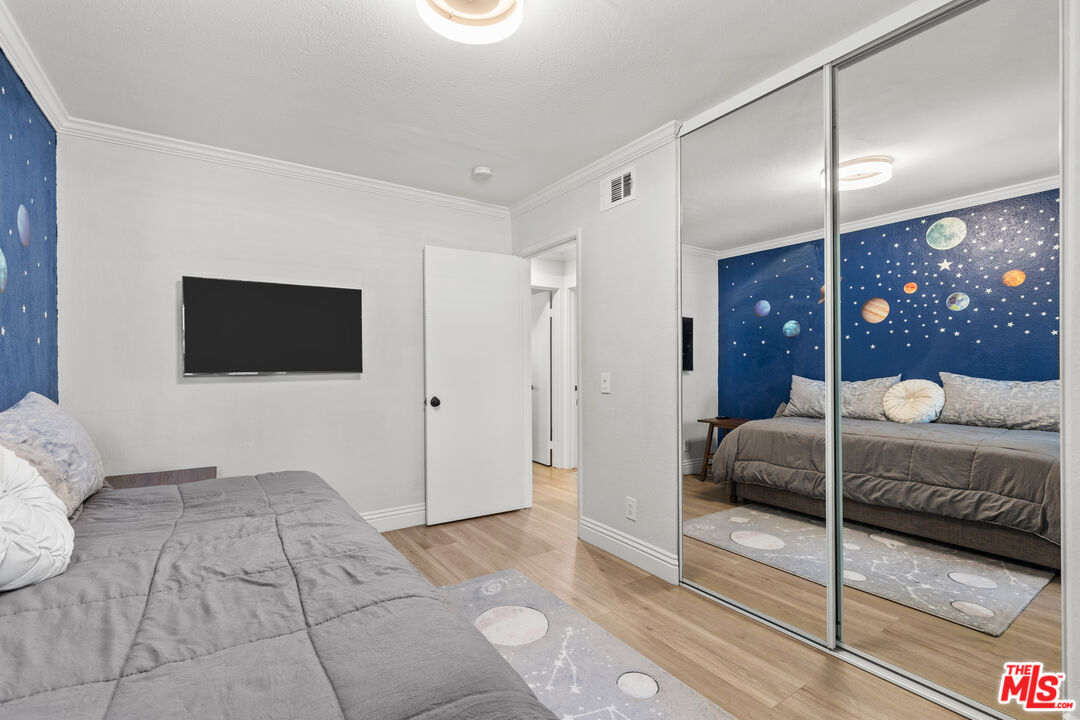 27616 Maple Ridge Cir