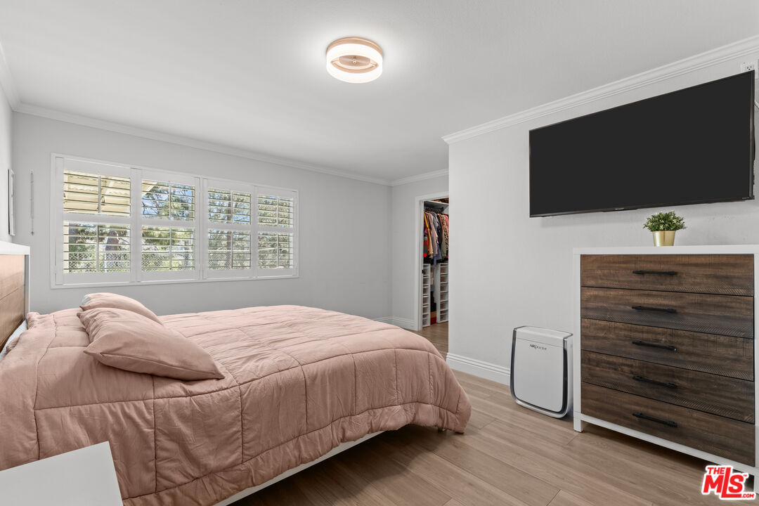 27616 Maple Ridge Cir