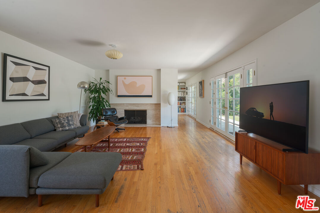 2660 Byron Pl