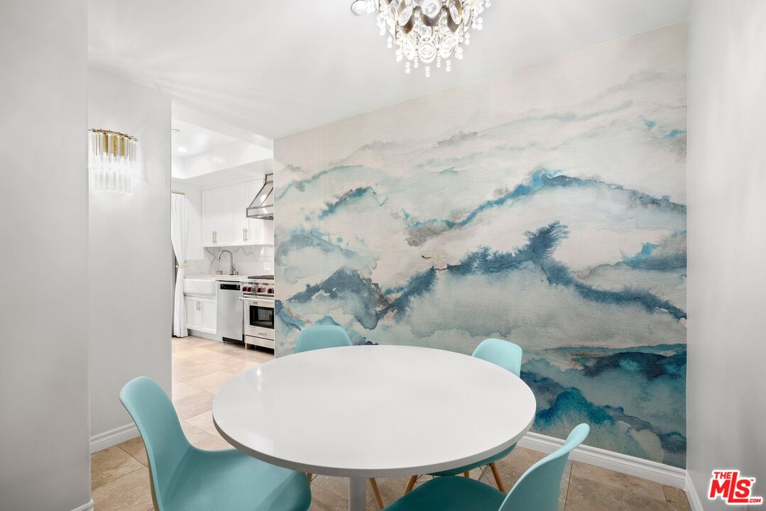 11633 Chenault St Unit: 202